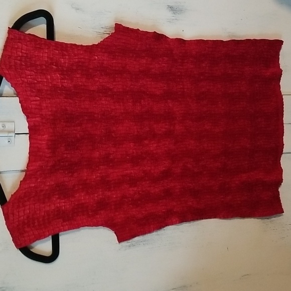 Red Rafael  Sleeveless blouse/top sz. S - Picture 4 of 4